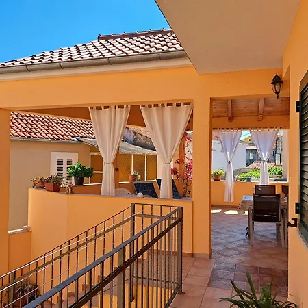 Sea View Apartman *